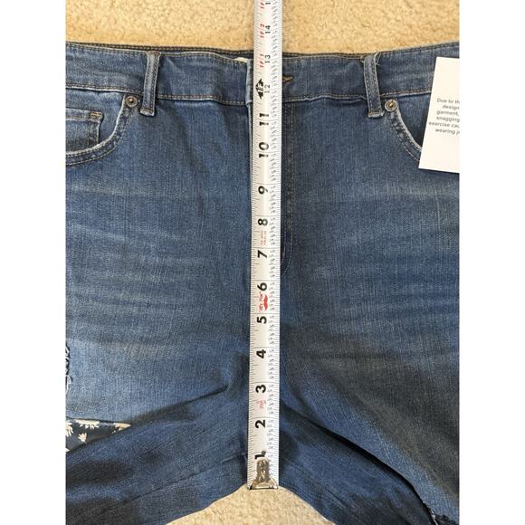 LOGO Lmtd Ed. NWT Lori Goldstein 14 Tall Multi Patch Wide Leg Jeans, Medium Wash - Picture 8 of 15